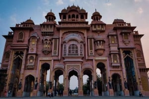 Jaipur: Private Luxury Night Sightseeing Tour Of Pink City