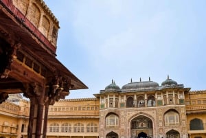 Jaipur: Private Sightseeing Day Tour with Guide by Car