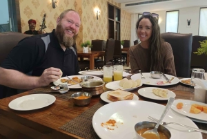 Lo mejor de Jaipur en 6 horas: maravillas históricas y festín real