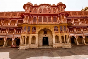 Jaipur City Tour Elephant Ride with Guide