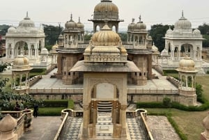 Jaipur: Sunrise at Chulgiri Temple & Heritage City Tour