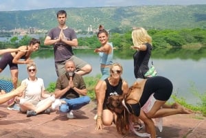 Jaipur: Jooga- ja meditaatiokoulutus pyhän kävelyn kanssa