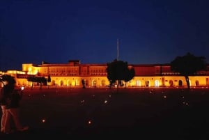Vanuit Delhi: Privétour langs de hoogtepunten van Jaipur met 5* lunch