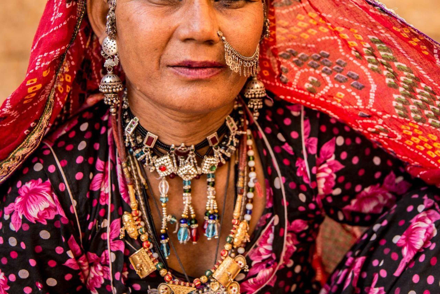 Джайсалмер: сафари на верблюдах, ужин и массаж