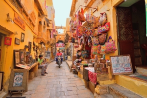 Jaisalmer Heritage Walking Tour with a professional guide