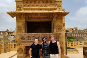 Wycieczka piesza po dziedzictwie Jaisalmer z profesjonalnym przewodnikiem
