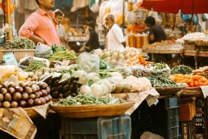 ジャイサルメール：朝の屋台の食べ物食べ歩き、黄金の街と砦ツアーをご案内します