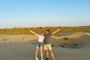 Jaisalmer: nocne safari na pustyni z jazdą na wielbłądzie