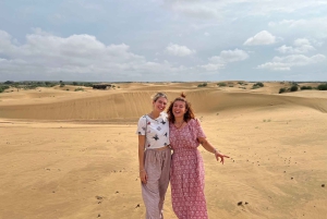 Jaisalmer: Overnachting onder de sterren met kamelensafari