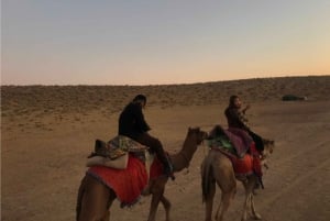 Bezienswaardigheden in Jaislamer met zonsondergang, kameel- en woestijnsafari