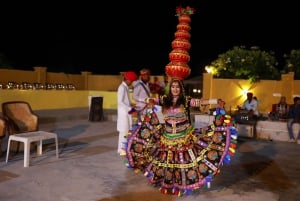 Jaisalmer: Jeep Safari, Camel Ride, Dinner and Folk Dance