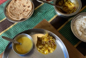 Jodhpur Kameelsafari Met Traditioneel Eten Met Sumer