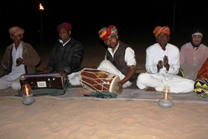 Jodhpur: jeepsafari, kamelenrit, buffetdiner en volksdans