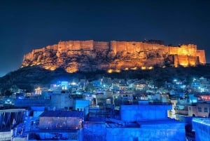 Jodhpur: Mehrangarh & Udaipur Lakeside 2-Day Tour with Lunch