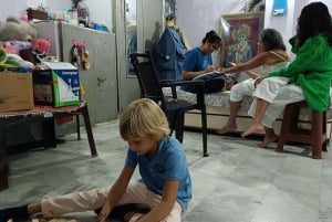 Jodhpur: Kasvisruoanlaittokurssi paikallisen perheen kanssa