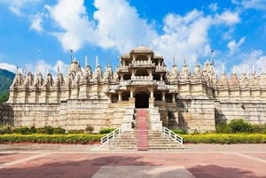 Tour del Forte di Kumbhalgarh e del Tempio Jain di Ranakpur da Udaipur