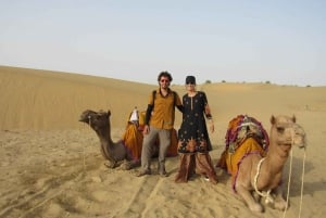 Paimentolainen 2 yötä 3 päivää ei-turistinen kameli- ja aavikkosafari