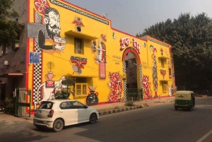 New Delhi: Bohemian Delhi Street Art Tour with Lake Cafe