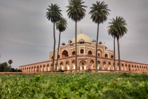 New Delhi: City Tour with Professional Photographer & Lunch