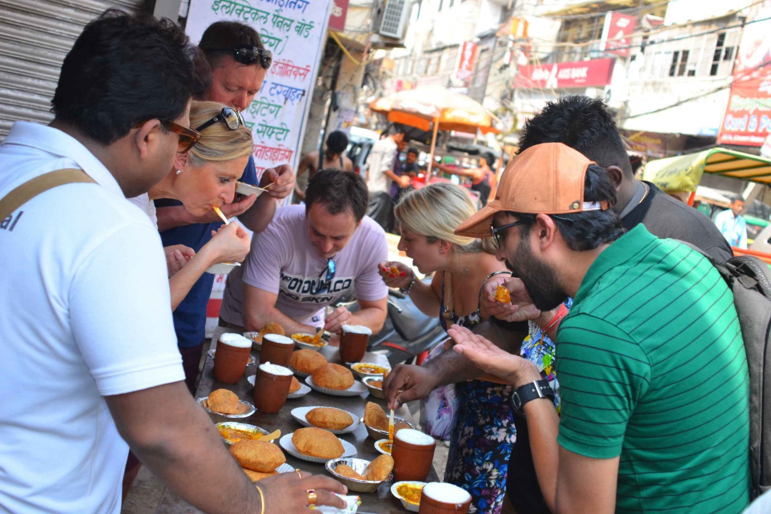 New Delhi: Full-Day Food Tour with Local Chef & 25 Dishes