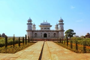New Delhi: Private Mughal Empire Trip to Agra and Fatehpur