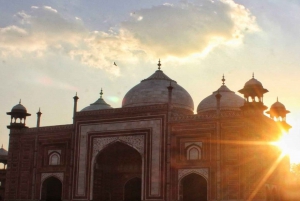 New Delhi: Private Mughal Empire Trip to Agra and Fatehpur