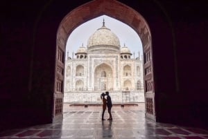 New Delhi: Skip-the-line Taj Mahal & Agra Fort Private Tour