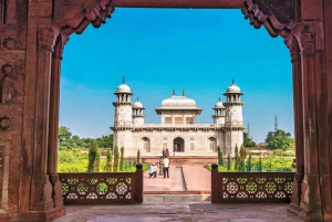 Tour privato di Nuova Delhi e Agra con il Taj mahal all'alba