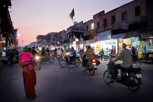 Night Walk in Bikaner: Culture, Lights & Stories with Local