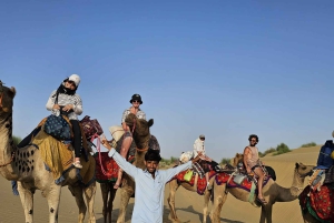 Nomadische 2 nachten 3 dagen niet-toeristische kameel- en woestijnsafari