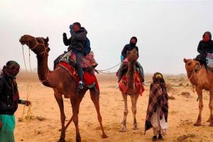 Nomadische 2 nachten 3 dagen niet-toeristische kameel- en woestijnsafari