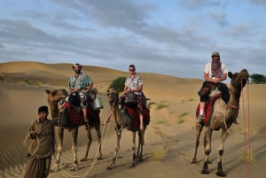 Nomadische 2 nachten 3 dagen niet-toeristische kameel- en woestijnsafari