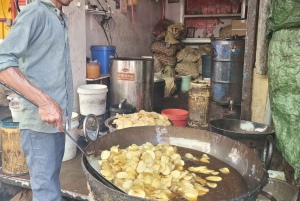 Heritage Walk with Culture, History & local taste experience