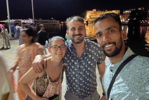 Heritage Walk with Culture, History & local taste experience