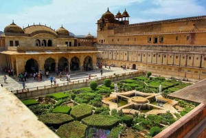 One-Way Private Transfer from Delhi to Jaipur
