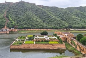 Pink City Walking Tour With Us ( A Haritage Walk in Jaipur)