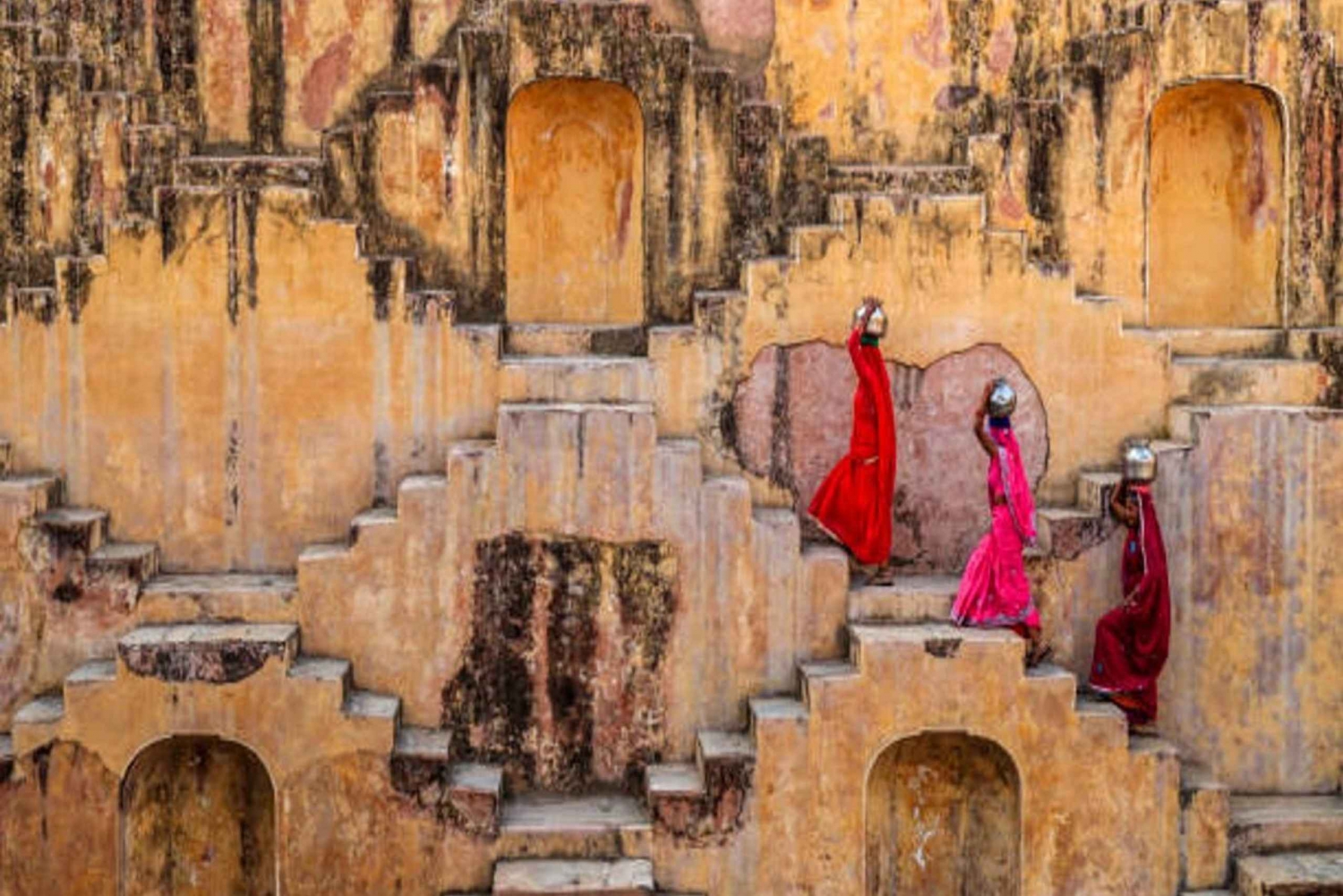Traslado privado de Agra a Jaipur vía Fatehpur Sikri/Stepwell