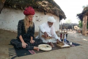 Expérience privée des villages Bishnoi avec safari à dos de chameau