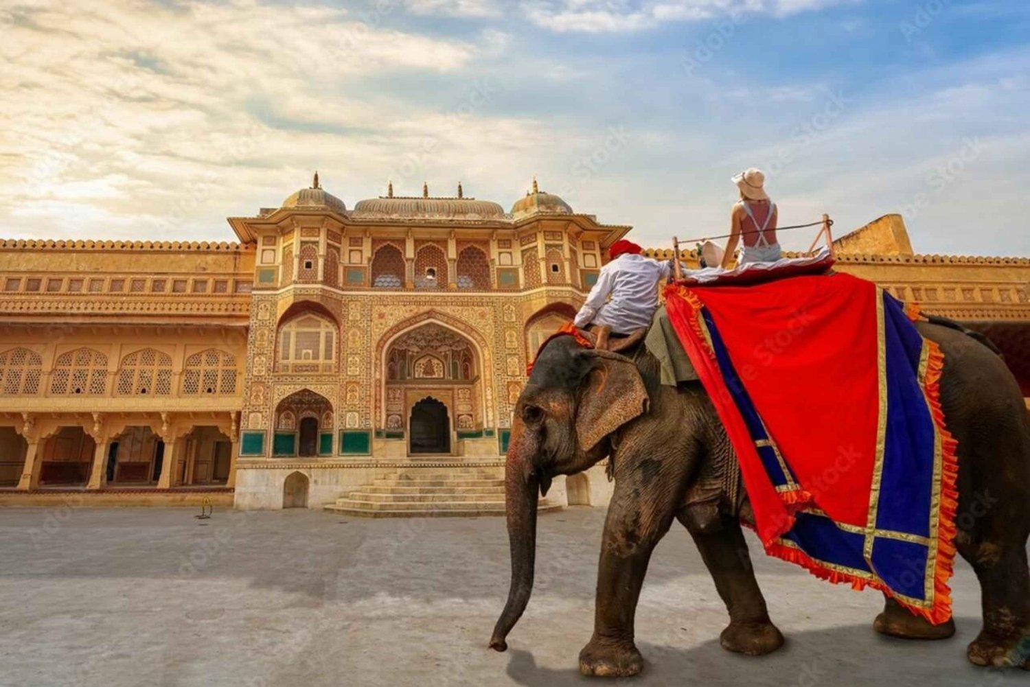 Jaipur: Hawa Mahal, Jantar Mantar & City Palace Guided Tour