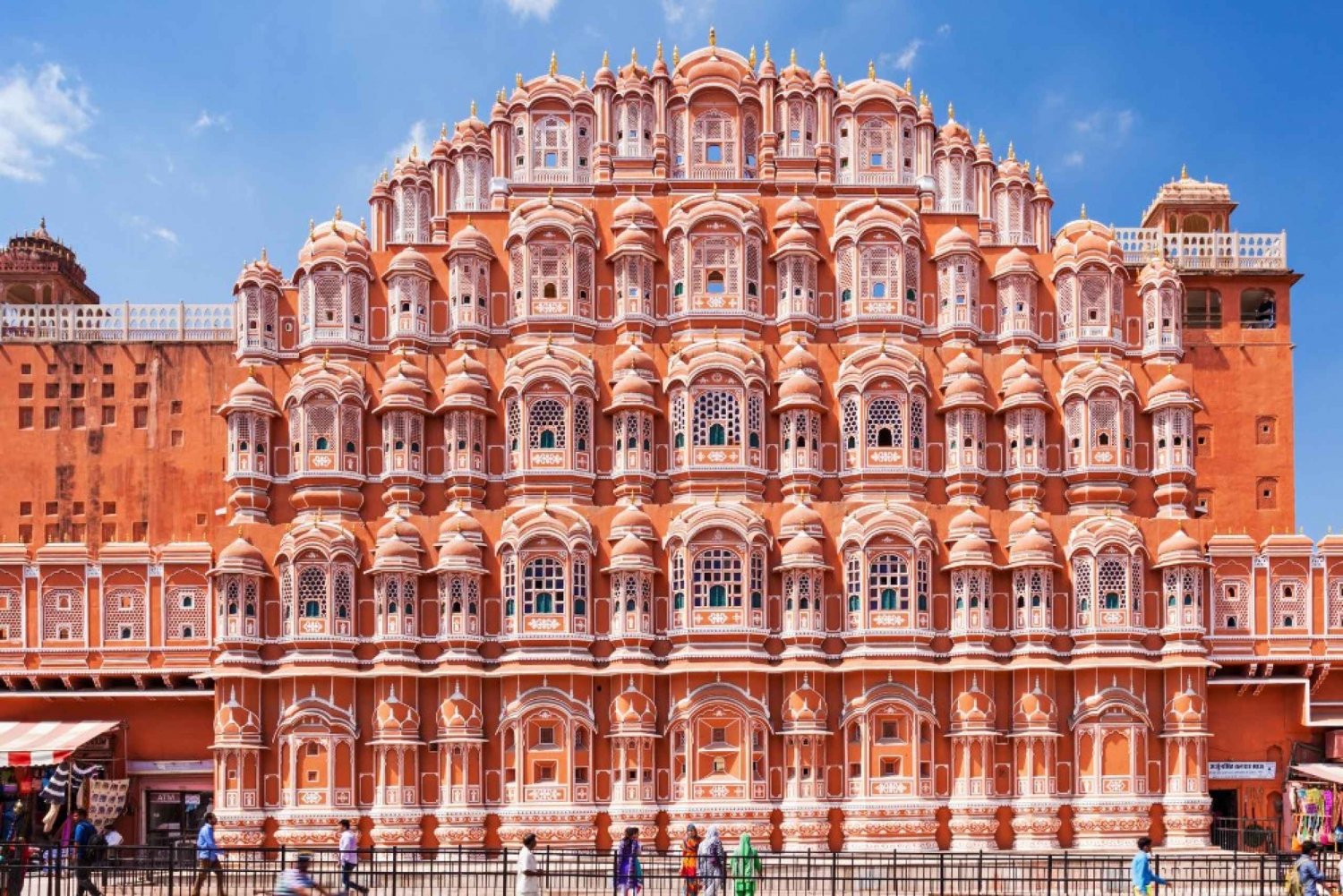 From Delhi: Private Jaipur Day Trip by Air-Conditioned Car