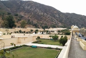 Tour panoramico privato di Jaipur in auto - Tutto incluso