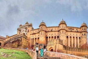 Tour panoramico privato di Jaipur in auto - Tutto incluso