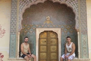 From Delhi: Private LGBT-Friendly Jaipur Heritage Day Trip