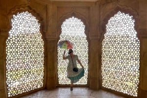 Från Delhi: Privat guidad tur med övernattning i Jaipur