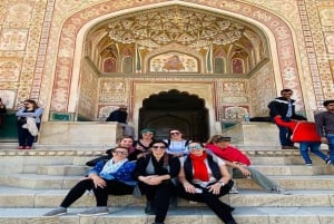 Från Delhi: Privat guidad tur med övernattning i Jaipur