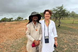 Частная экскурсия из Джайсалмера: Верблюжья ферма и деревенская жизнь