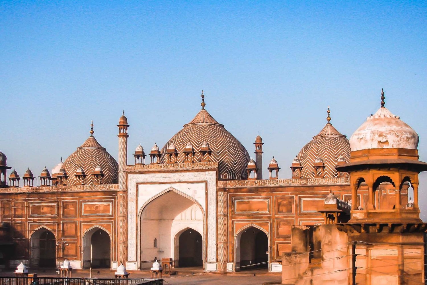 Tour privado por los templos y lugares espirituales de Agra