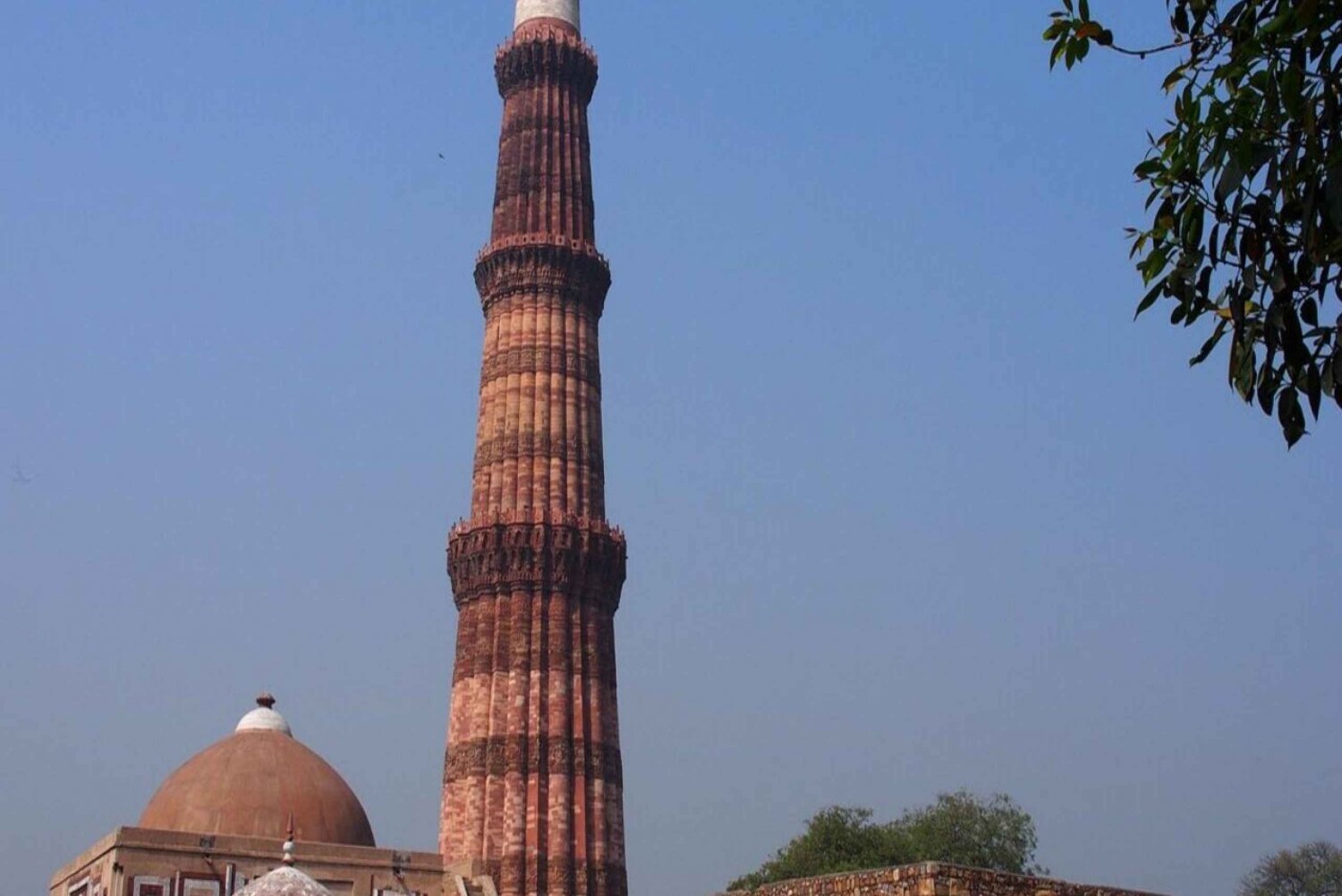 New Delhi: Qutub Minar Skip-the-Line Entry Ticket