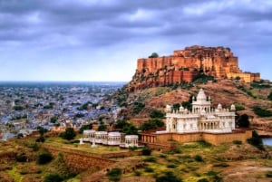 Jaipur-kaupunkikierros: kaupungin palatsi, Jantar, Hawa & Jal Mahal