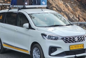 ラジャスタン訪問ジョードプル市内観光 セダン4人乗り
